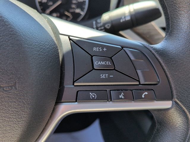 Used 2025 Nissan Altima 2.5 SV FWD image 17