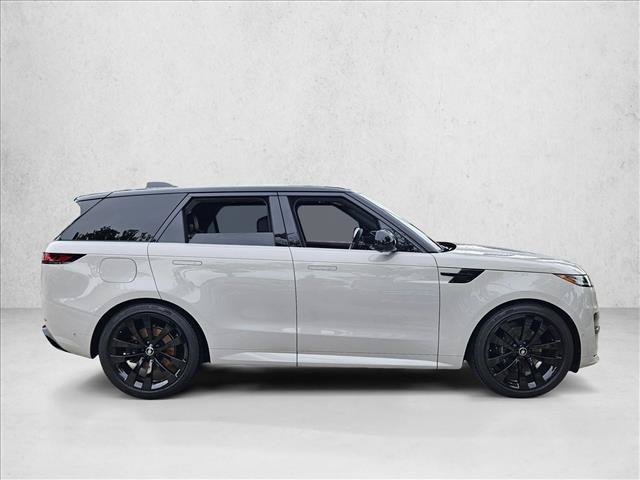 Used 2025 Land Rover Range Rover Sport Dynamic SE AWD/4WD image 4