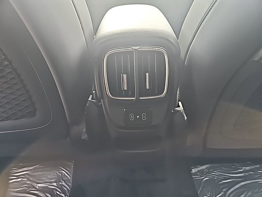 New 2025 Hyundai Ioniq 6 Limited image 36