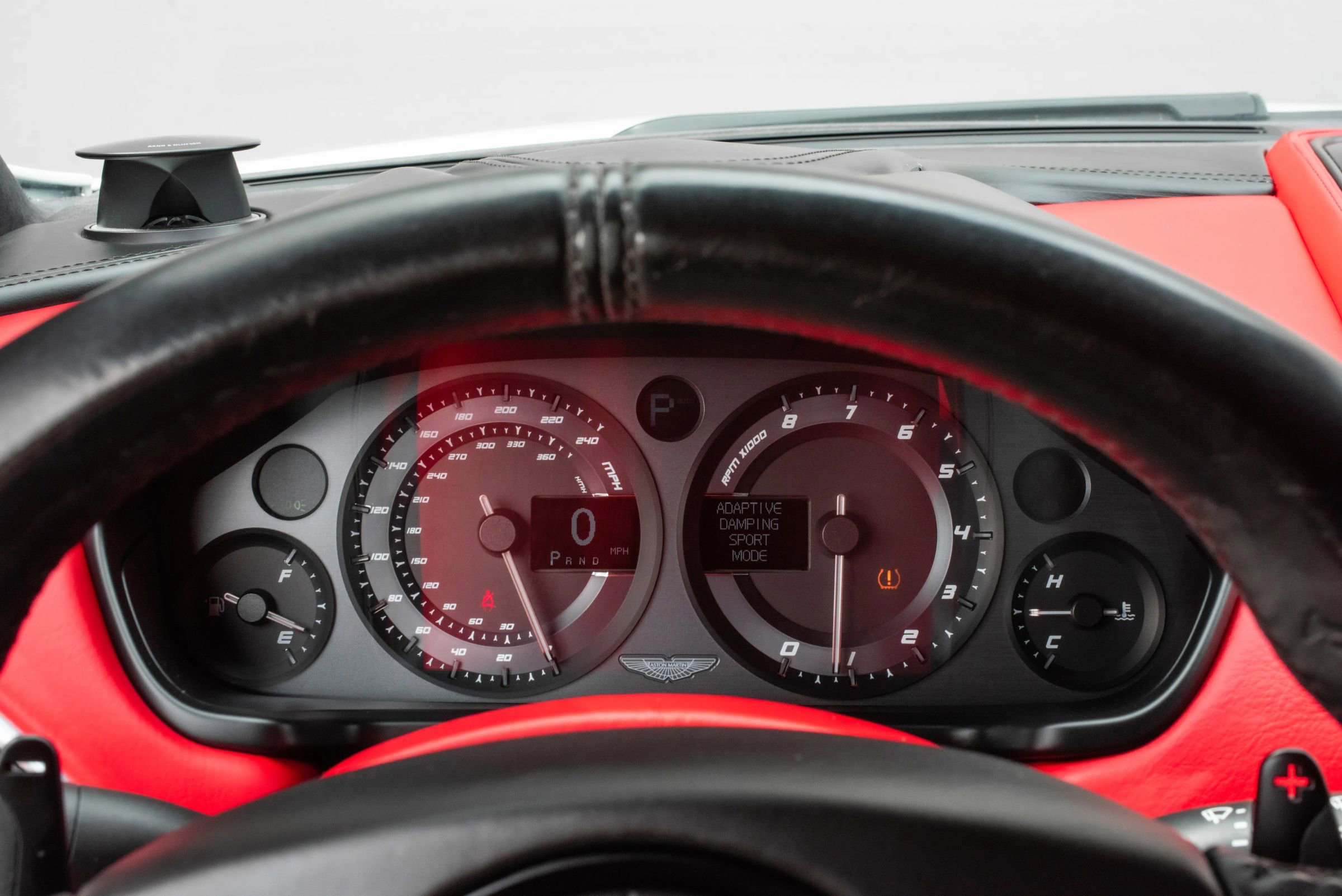Used 2014 Aston Martin Vanquish Coupe RWD image 14