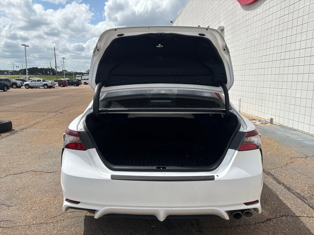 Used 2024 Toyota Camry SE image 28