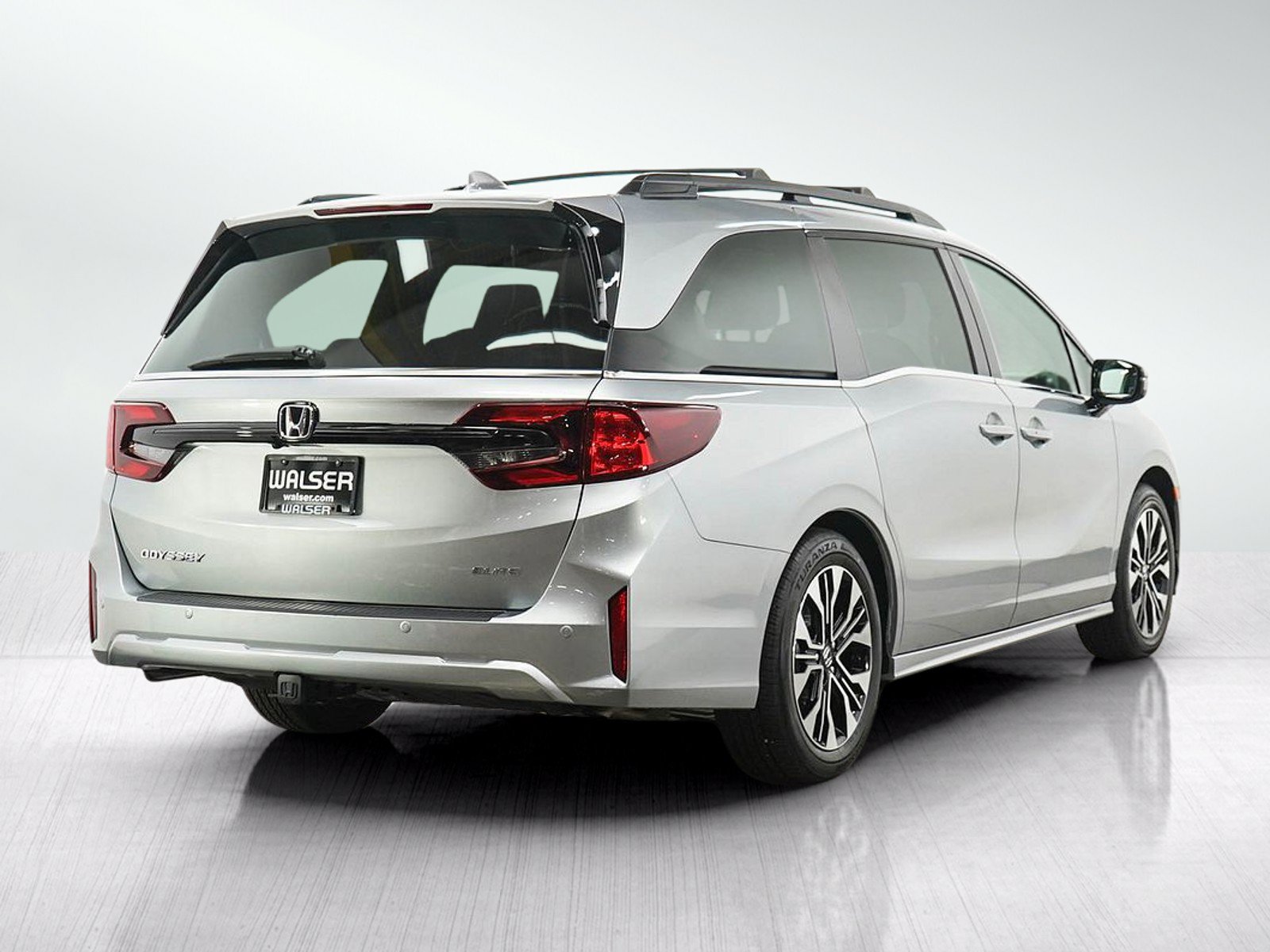 Used 2026 Honda Odyssey Elite image 5