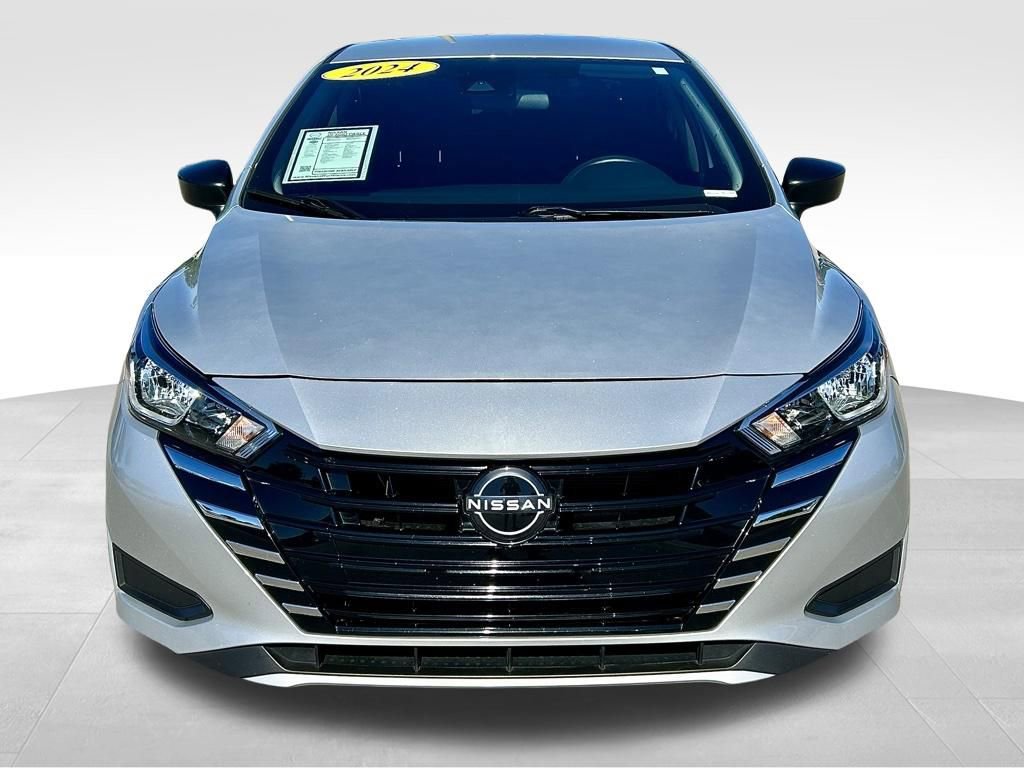 Certified 2024 Nissan Versa S w/ Trunk Package image 2
