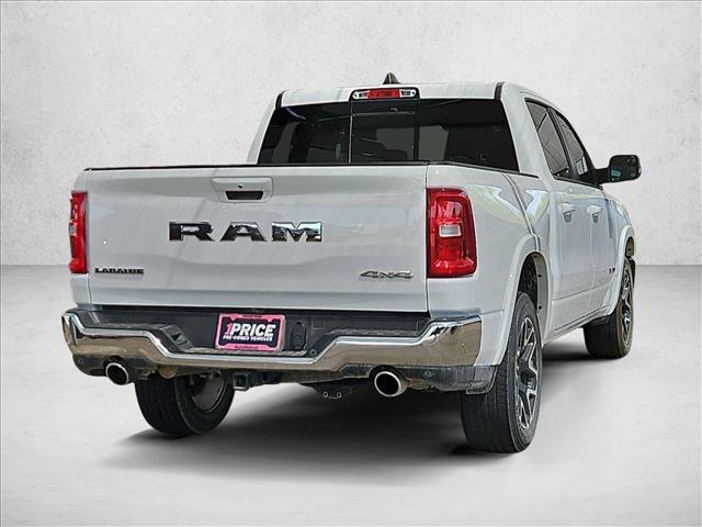 Used 2025 RAM 1500 Laramie AWD/4WD image 4