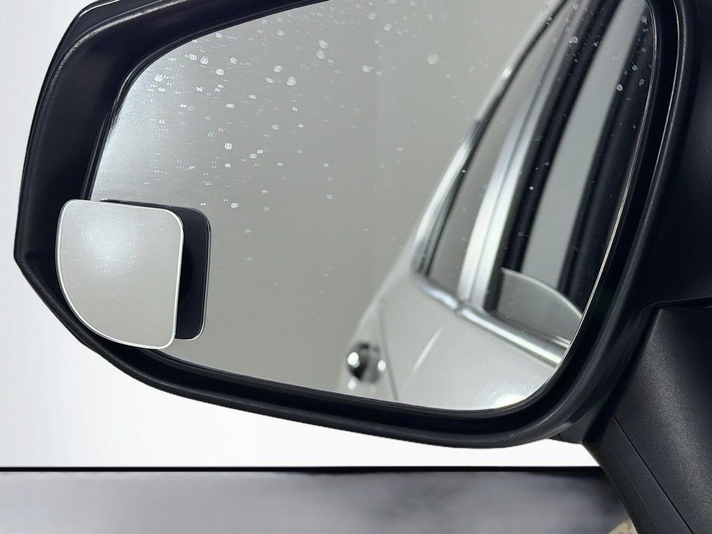 Used 2020 Toyota RAV4 LE image 24