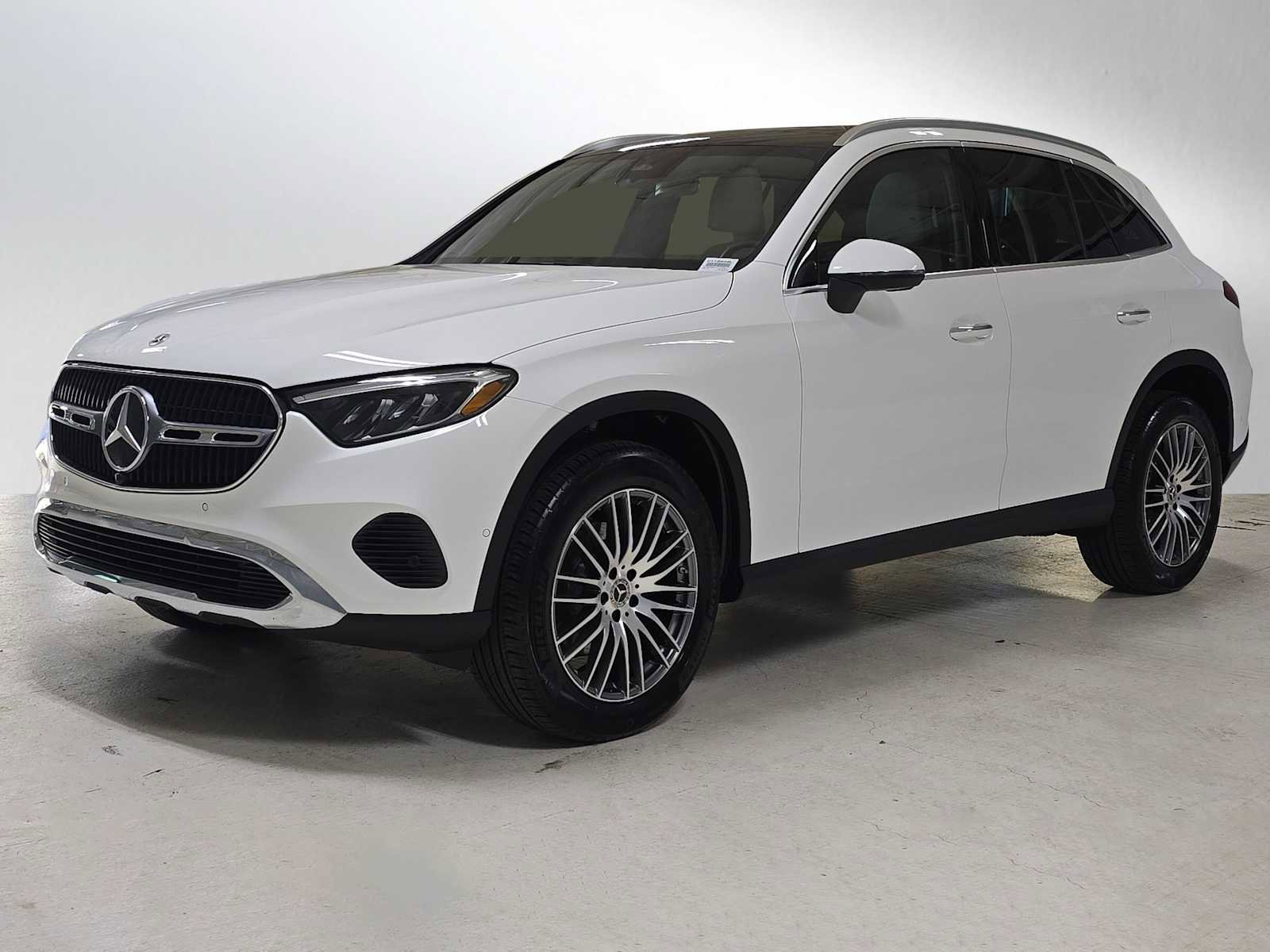 Used 2026 Mercedes-Benz GLC 300 4MATIC image 7