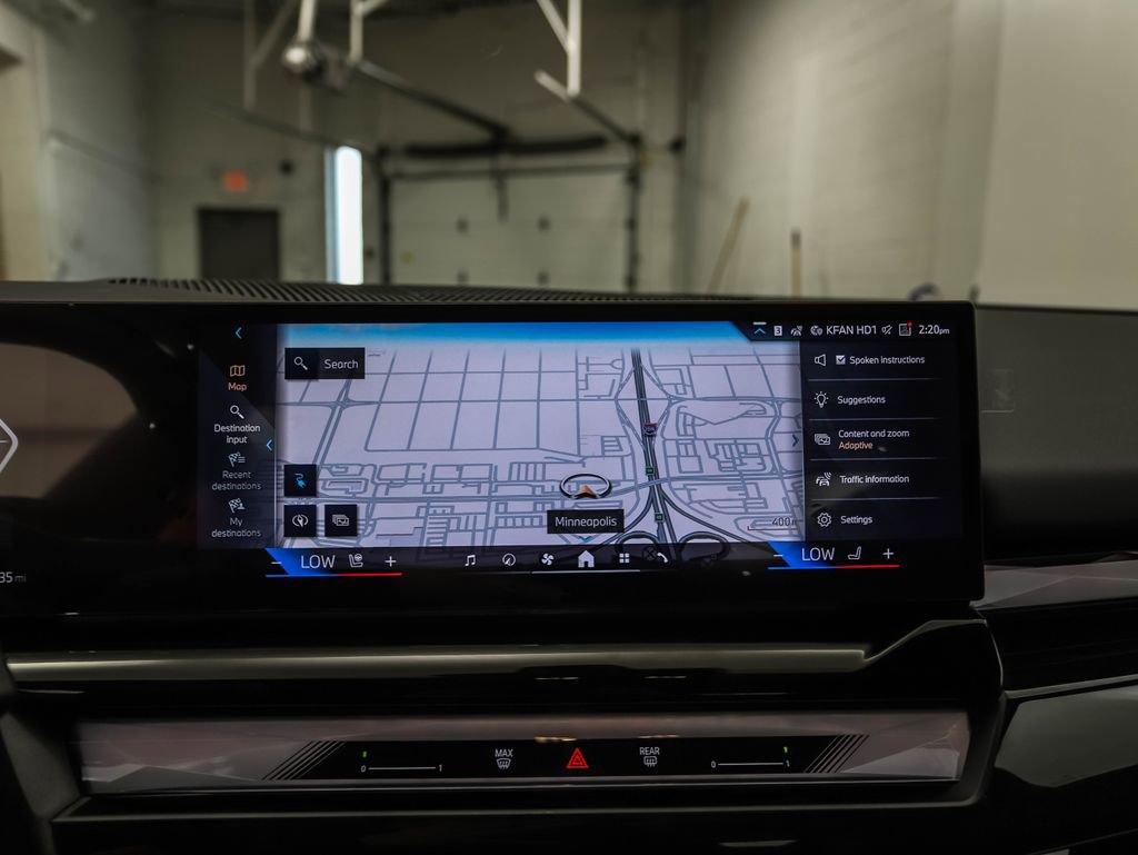 Used 2025 BMW i5 xDrive40 w/ Premium Package image 17