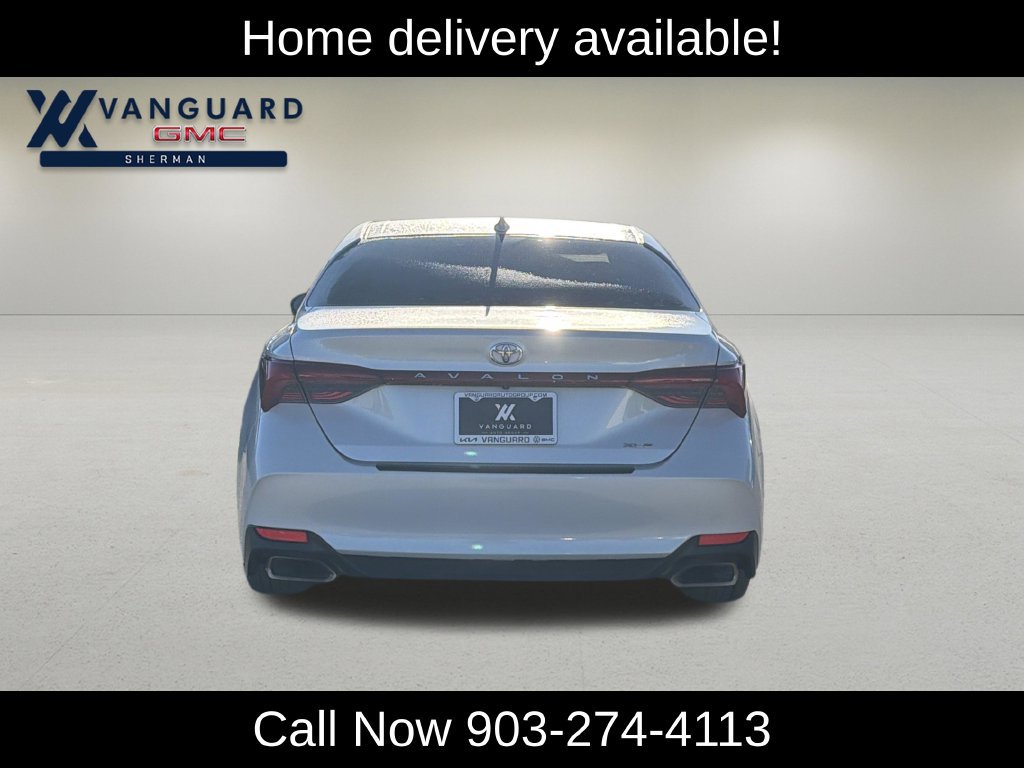 Used 2020 Toyota Avalon XLE w/ Moonroof Package FWD image 7