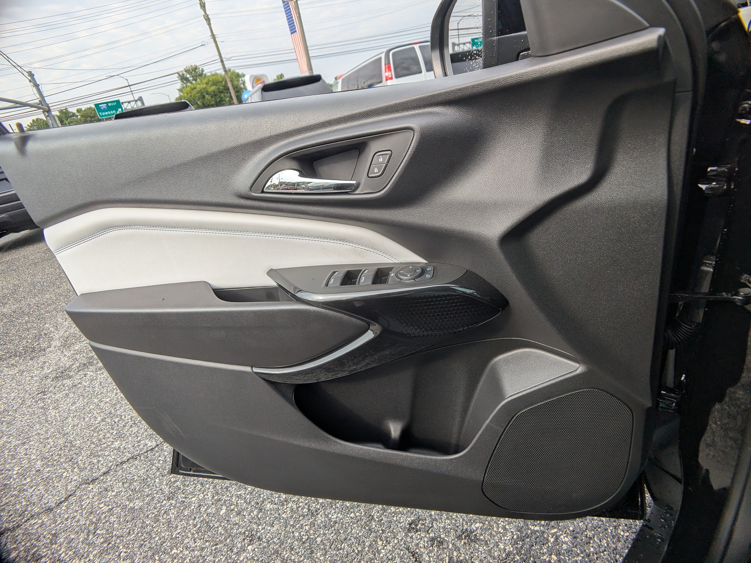 New 2026 Chevrolet Trax LT FWD image 20
