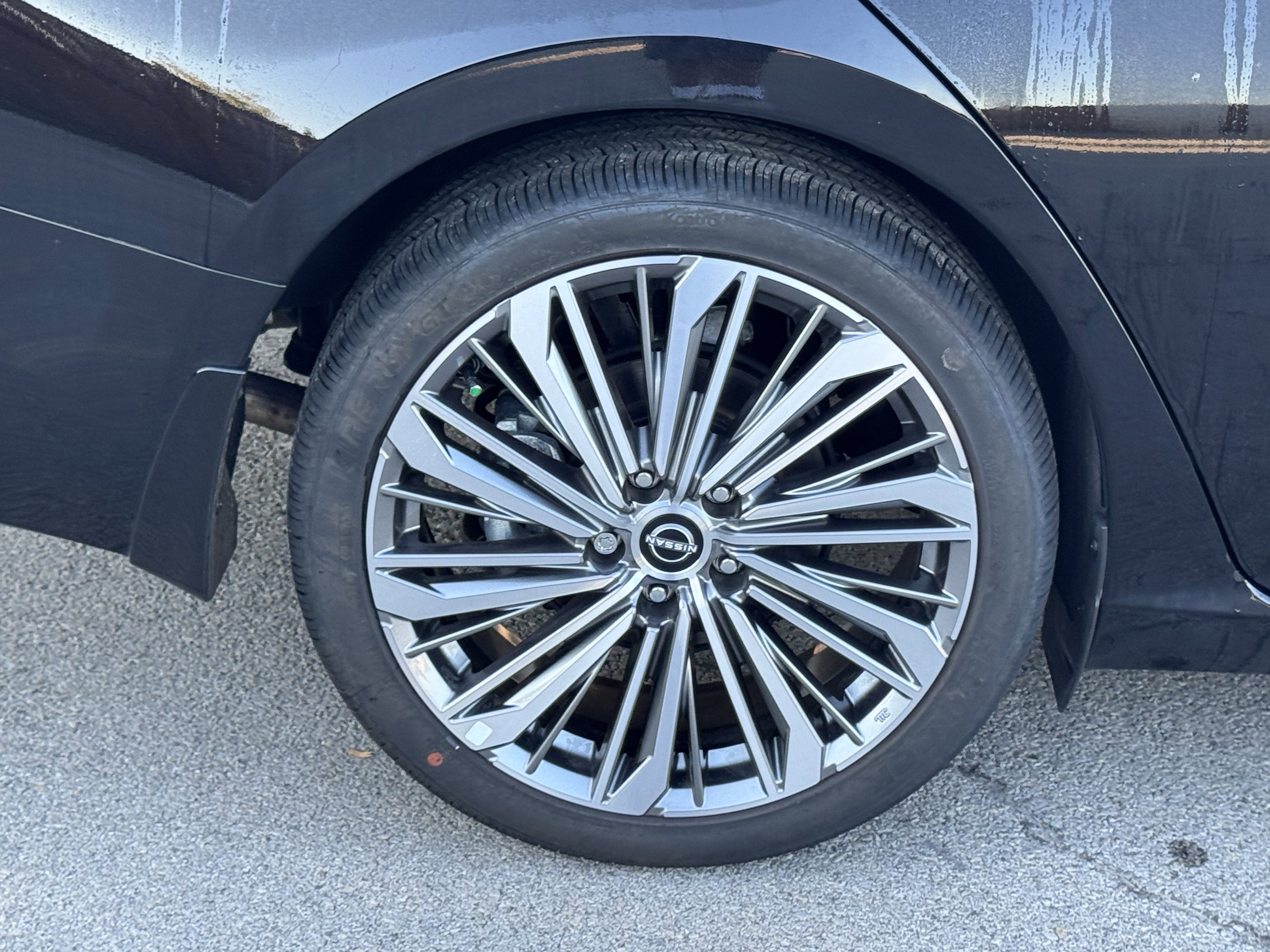 Used 2025 Nissan Altima 2.5 SL image 41