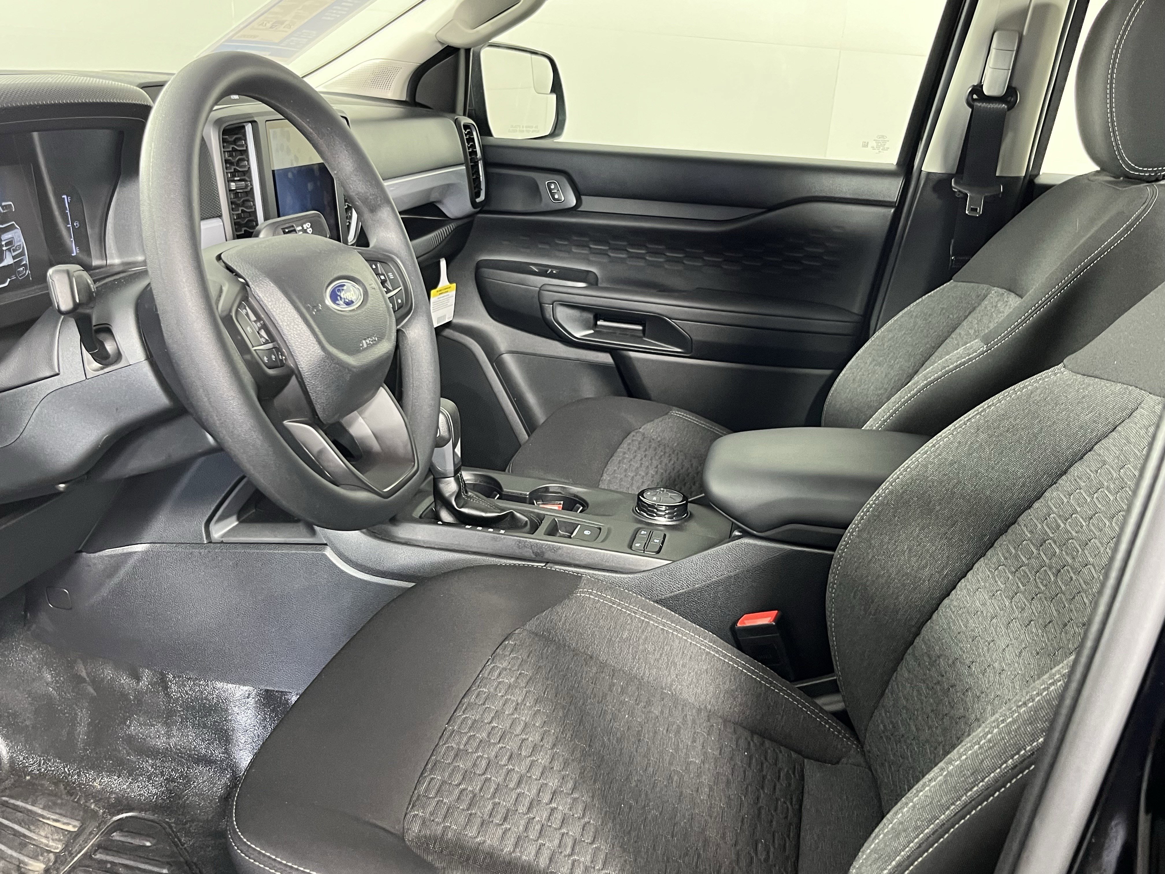 Used 2025 Ford Ranger XL AWD/4WD image 9