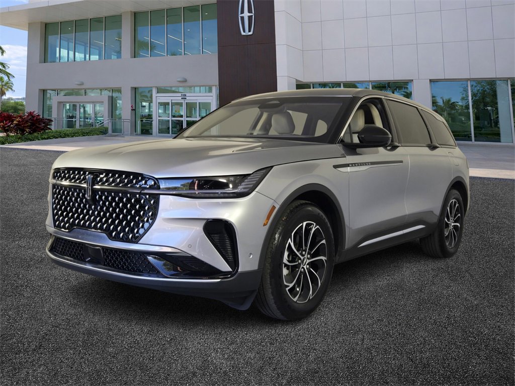 Used 2024 Lincoln Nautilus Premier w/ Equipment Group 102A image 3