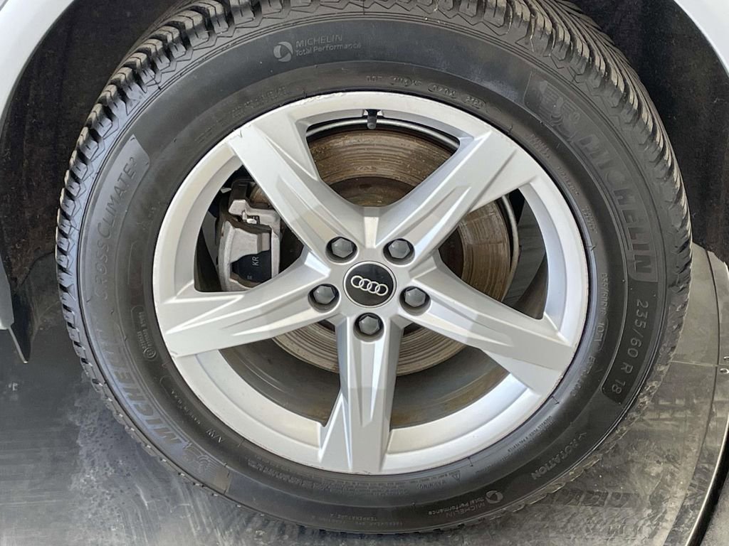 Certified 2023 Audi Q5 2.0T Premium w/ Convenience Package image 12