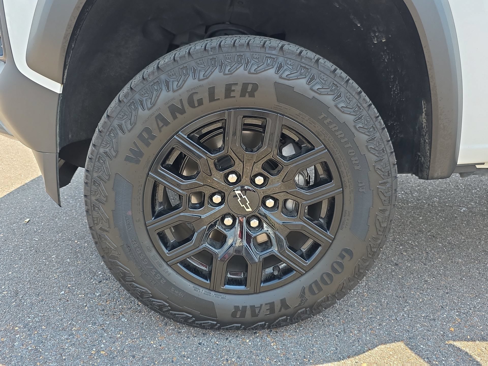 Used 2026 Chevrolet Colorado Trail Boss AWD/4WD image 9