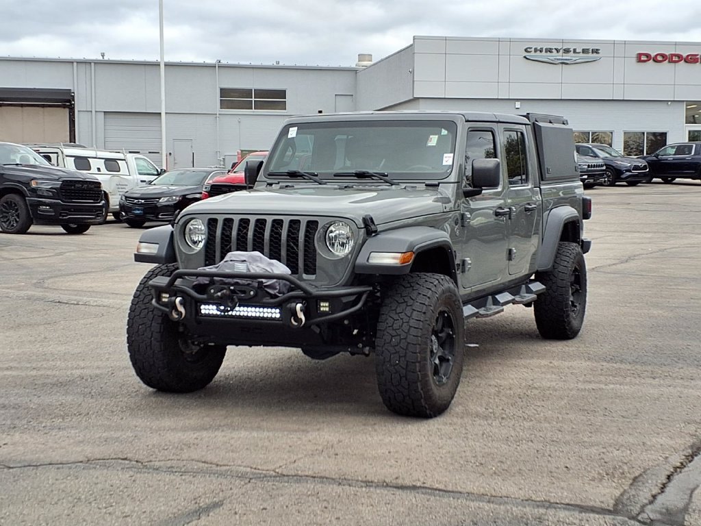 Used 2023 Jeep Gladiator Sport AWD/4WD image 2