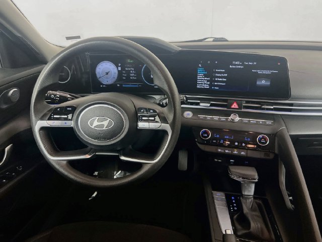 Used 2024 Hyundai Elantra SEL FWD image 16