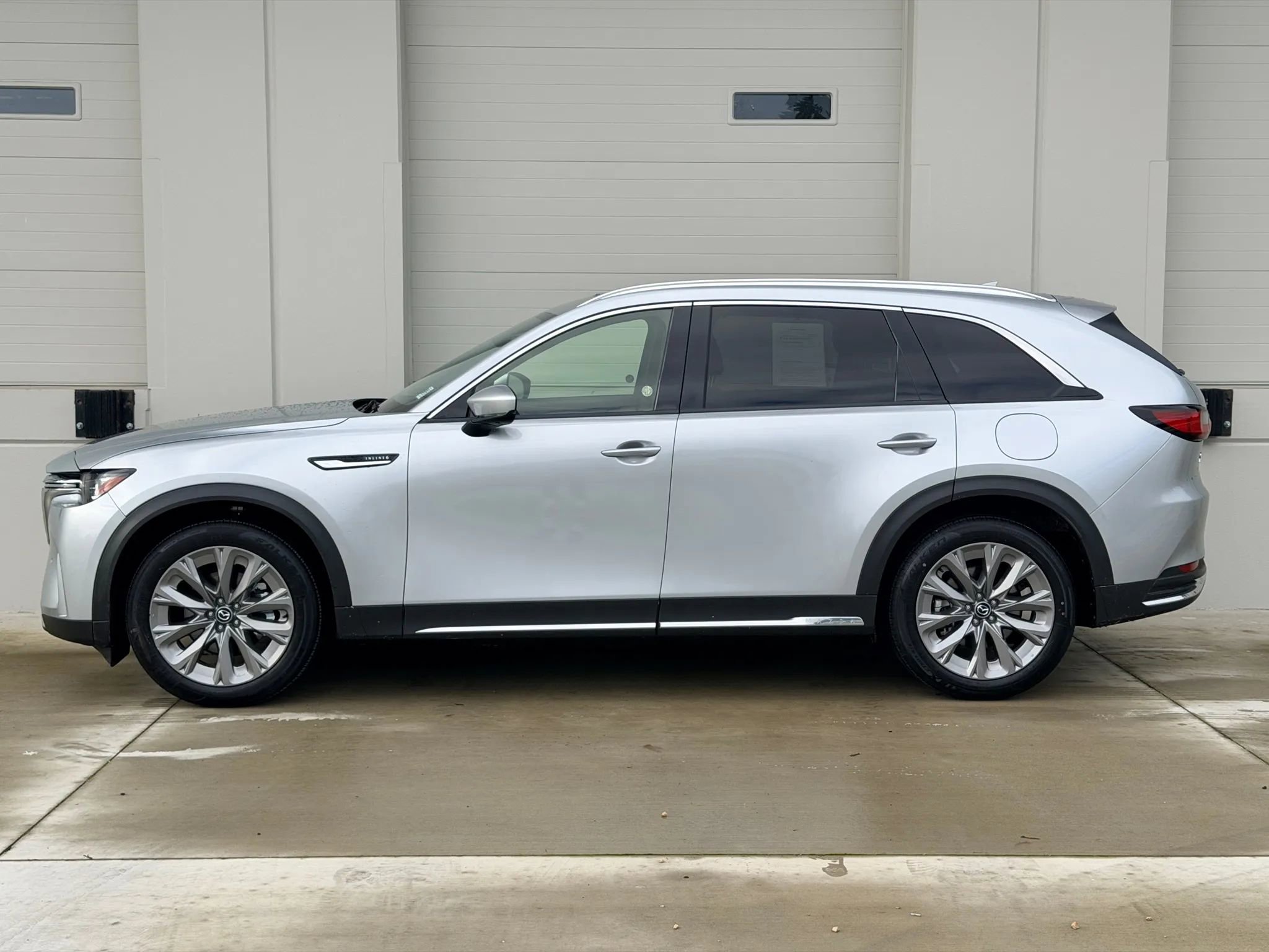 Used 2025 MAZDA CX-90 3.3 Turbo w/ Premium Plus Pkg image 2