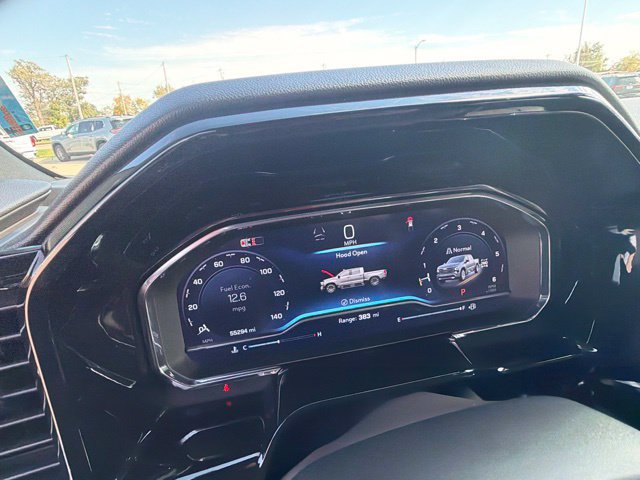 Used 2024 Chevrolet Silverado 1500 High Country w/ Technology Package AWD/4WD image 13