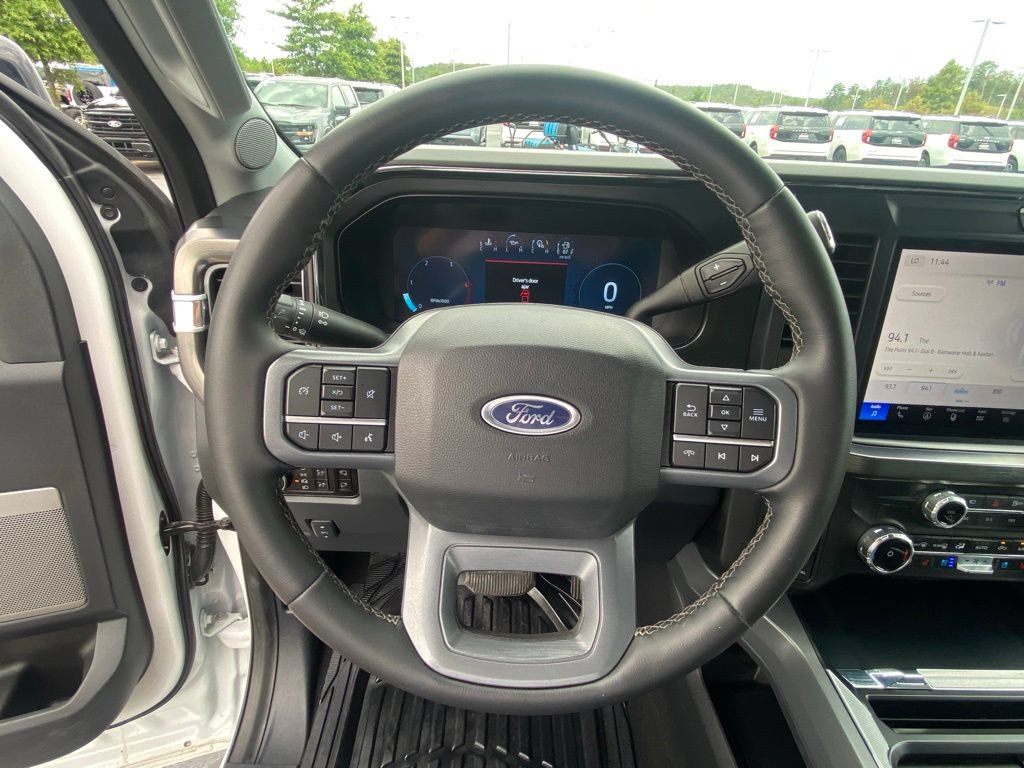 Certified 2025 Ford F250 Lariat w/ Black Appearance Package AWD/4WD image 13