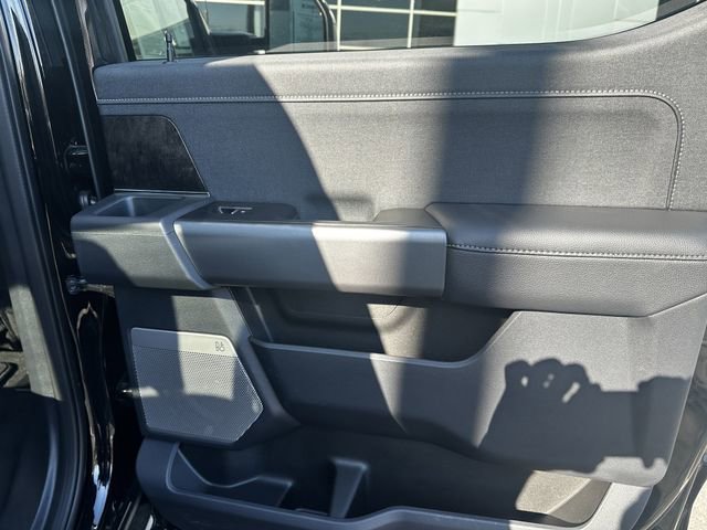Used 2026 Ford F250 Lariat w/ Black Appearance Package image 43