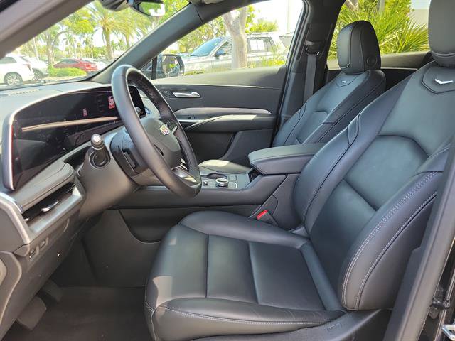 Certified 2025 Cadillac XT4 Premium Luxury FWD image 18