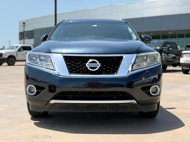 Used 2015 Nissan Pathfinder Platinum FWD image 3