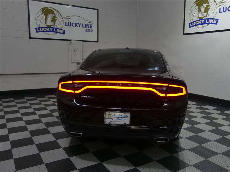 Used 2022 Dodge Charger SXT RWD image 8