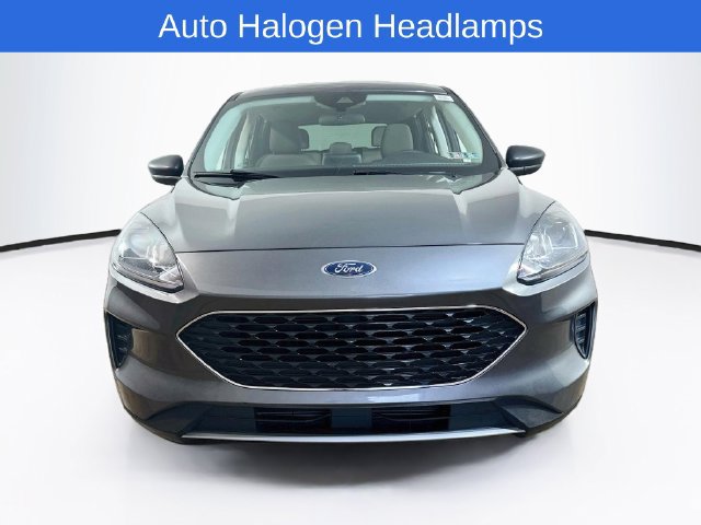 Certified 2022 Ford Escape SE w/ Cold Weather Package FWD image 2