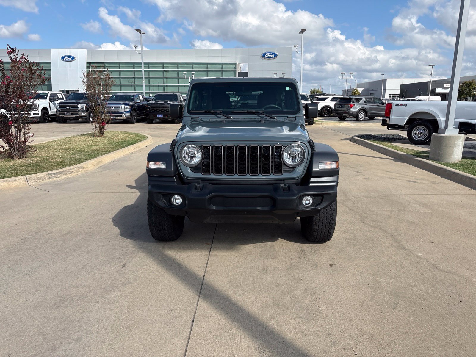 Used 2024 Jeep Wrangler Unlimited Sport AWD/4WD image 9