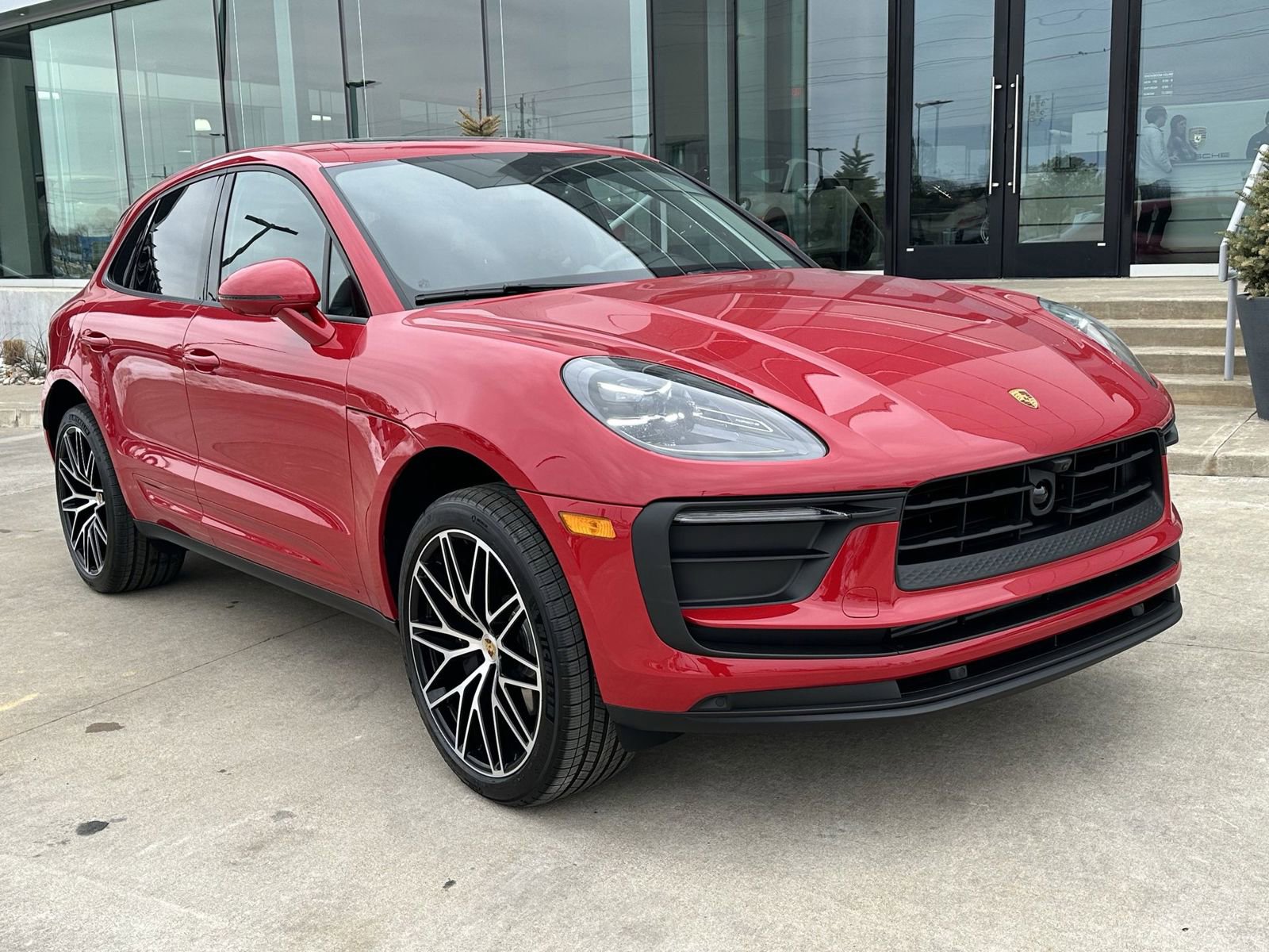 New 2026 Porsche Macan image 9