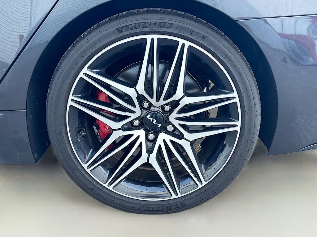 Used 2023 Kia Stinger GT2 image 35