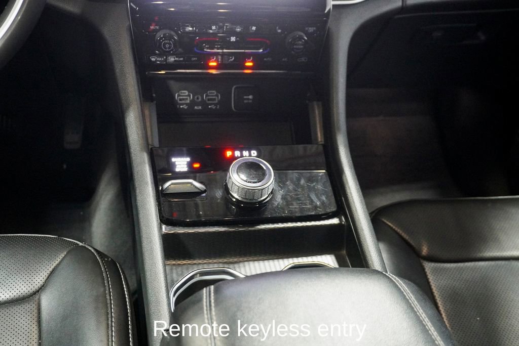 Used 2024 Jeep Grand Cherokee L Limited w/ Luxury Tech Group II image 15