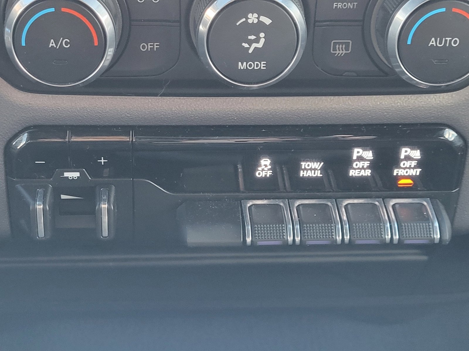 Used 2022 RAM 2500 Power Wagon w/ Level 2 Equipment Group image 33