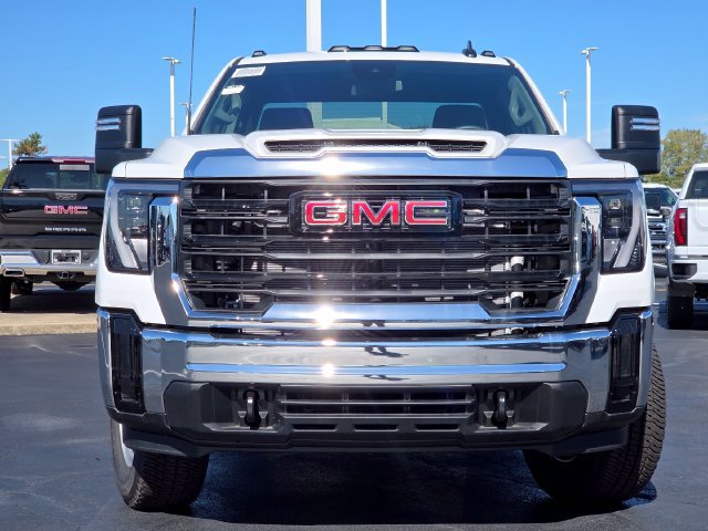 New 2026 GMC Sierra 3500 Pro w/ Convenience Package AWD/4WD image 8