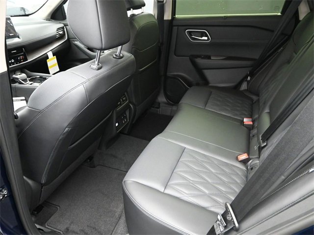 New 2026 Nissan Rogue Platinum image 14