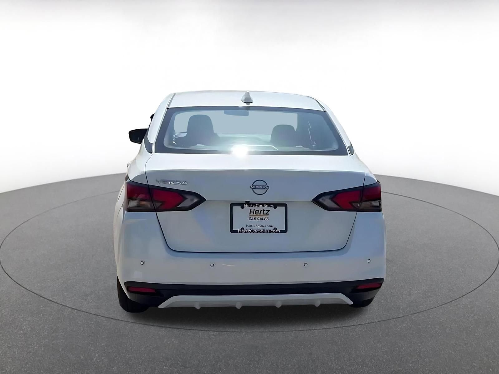 Used 2025 Nissan Versa SV FWD image 12