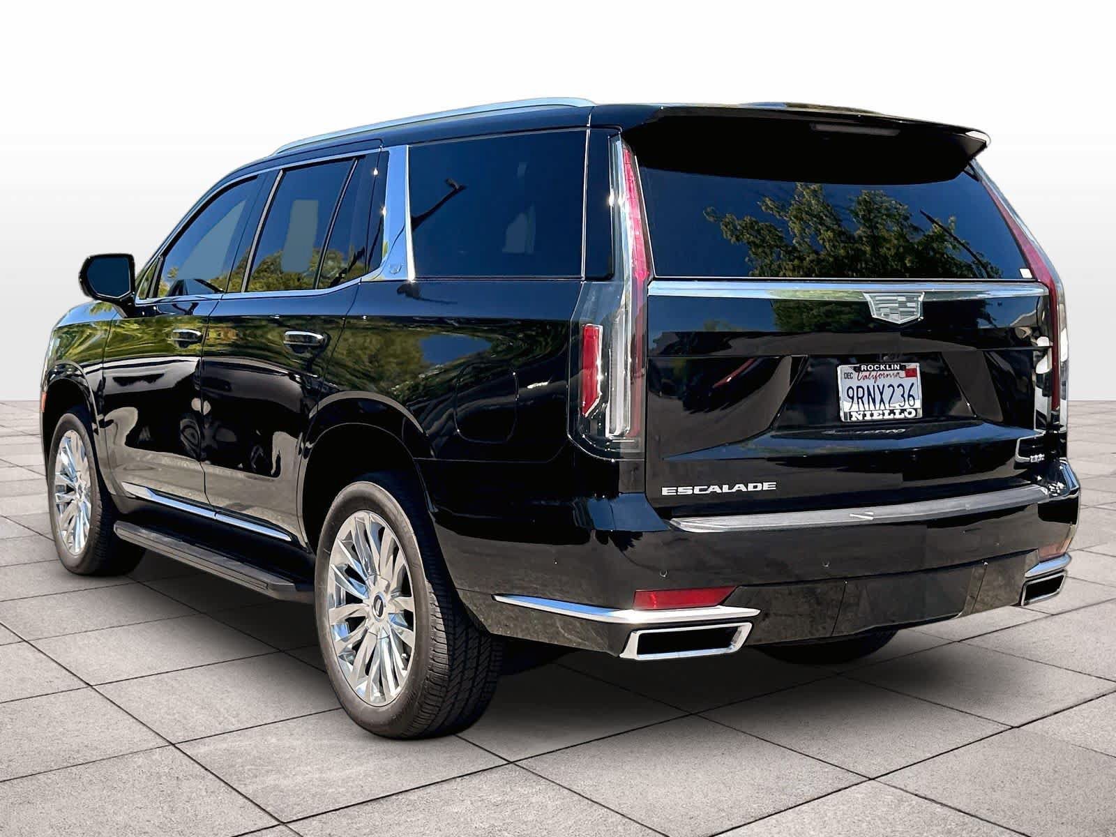 Used 2024 Cadillac Escalade Premium Luxury w/ LPO, Floor Liner Package AWD/4WD image 14
