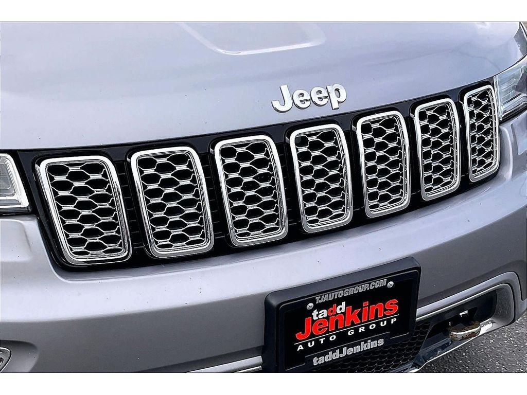 Used 2020 Jeep Grand Cherokee Overland AWD/4WD image 32