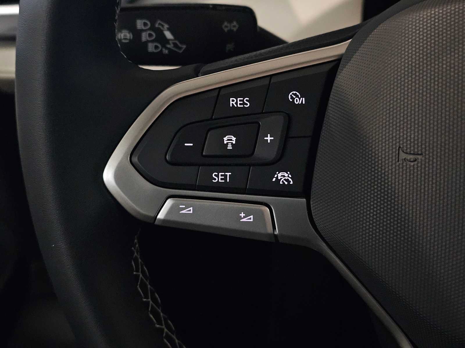 New 2026 Volkswagen Taos SE AWD/4WD image 26