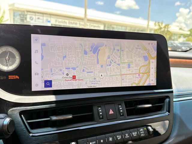 Used 2025 Lexus ES 300h w/ Premium Package FWD image 23