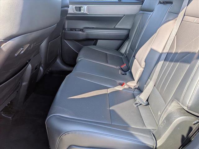 Used 2024 Hyundai Santa Fe SEL image 16