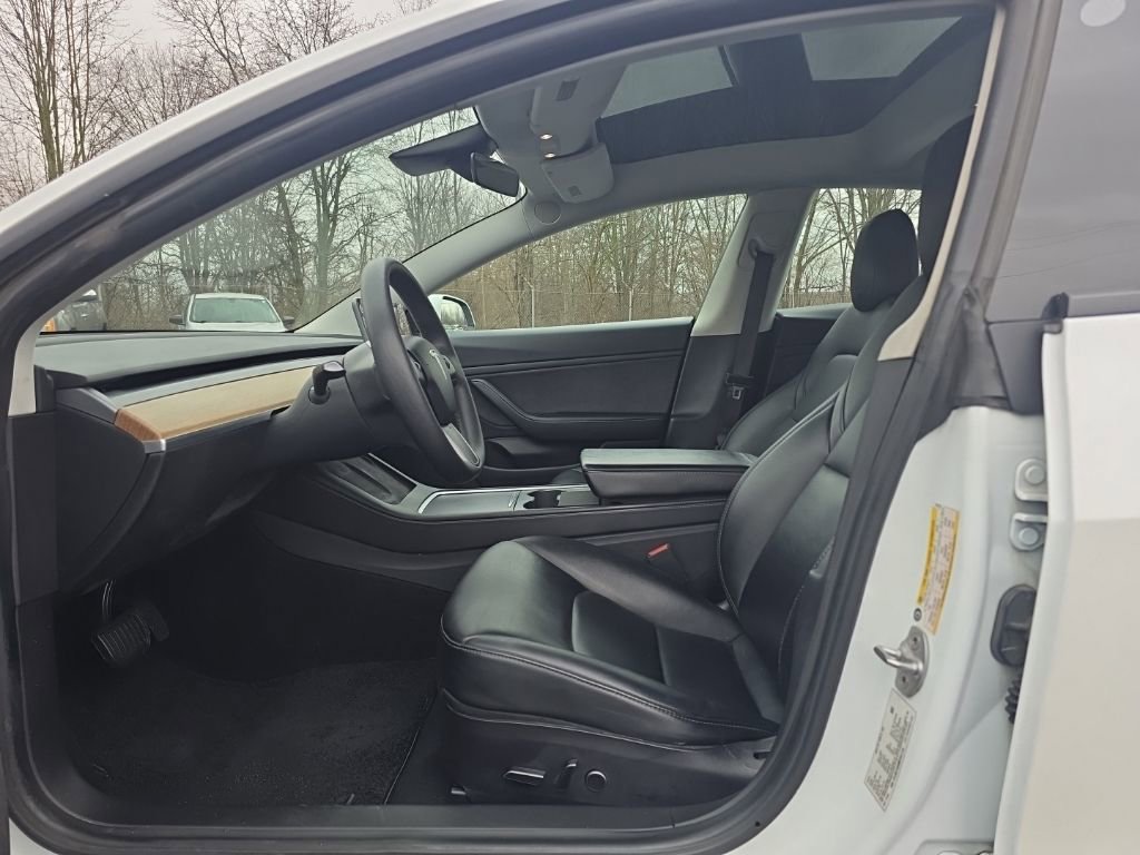 Used 2021 Tesla Model 3 Long Range image 14