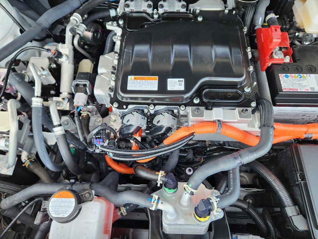 Used 2025 Subaru Solterra AWD/4WD image 30