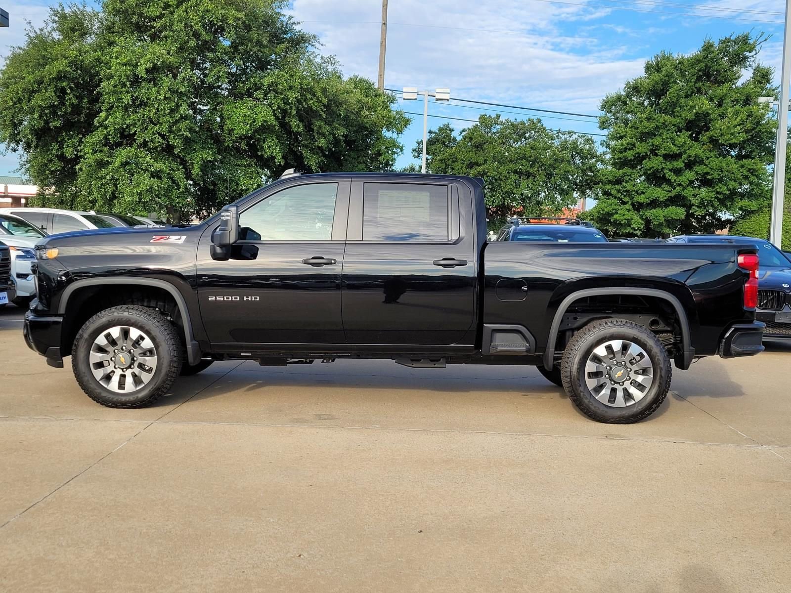 New 2026 Chevrolet Silverado 2500 Custom w/ Custom Value Package AWD/4WD video 2