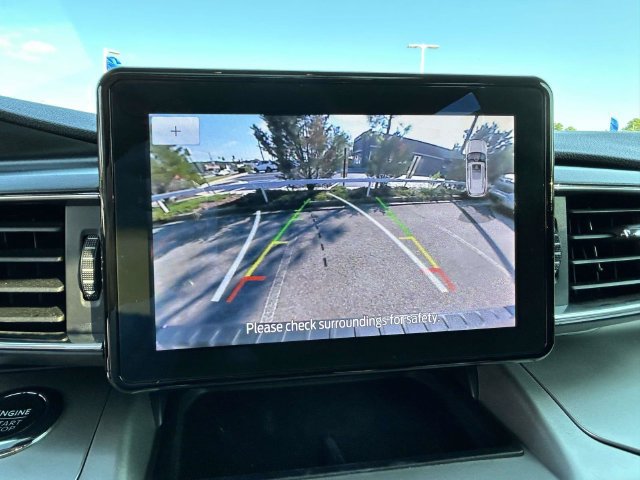Used 2022 Ford Explorer XLT w/ Equipment Group 202A RWD image 26