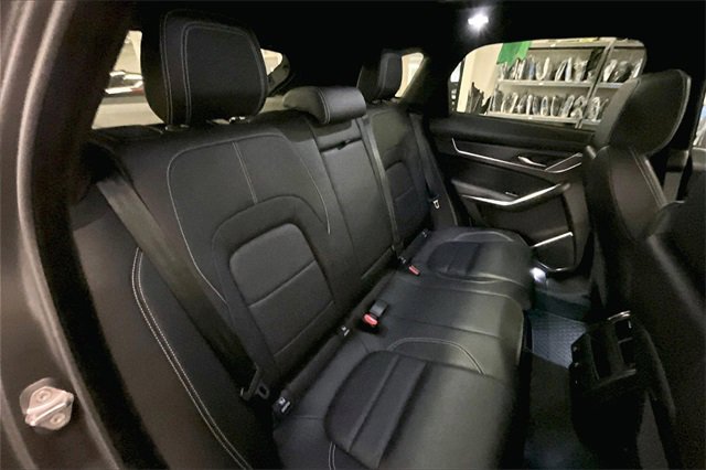 Used 2025 Jaguar F-PACE R-Dynamic S image 16