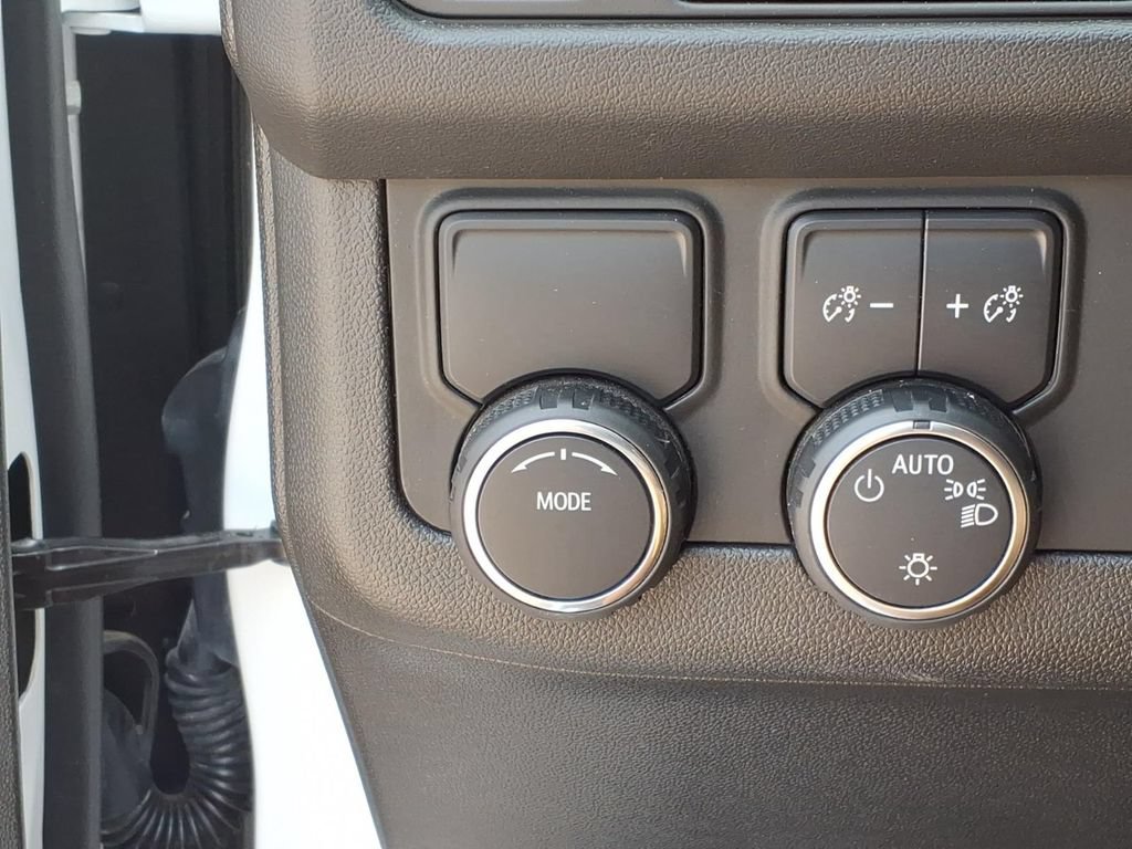 Used 2024 Chevrolet Tahoe LT RWD image 34