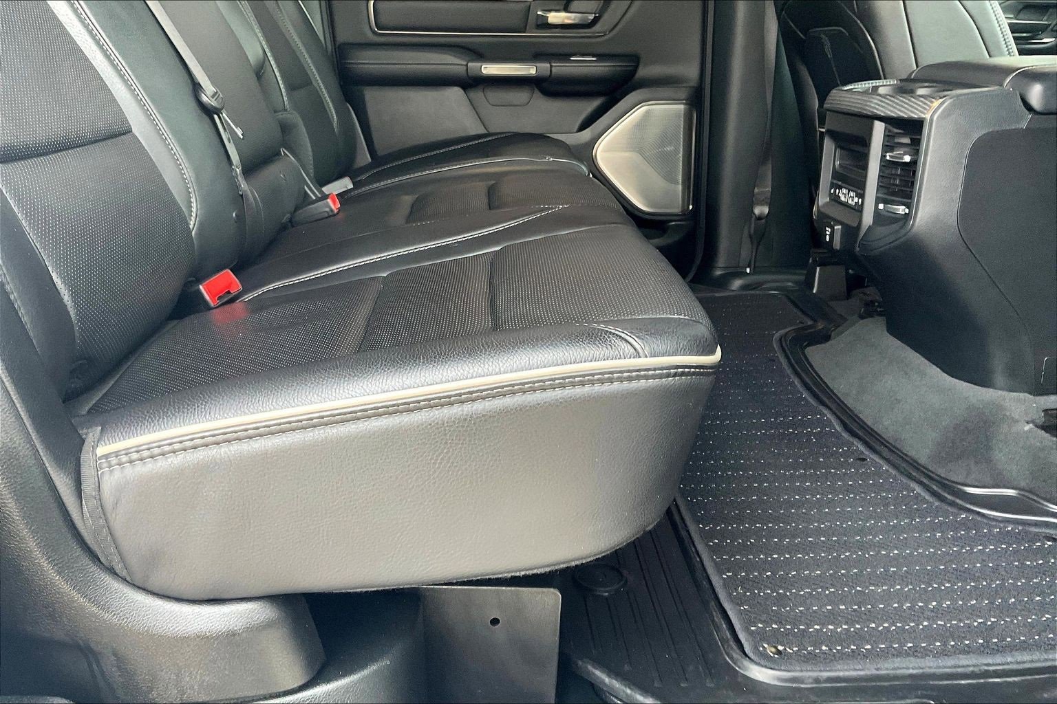 Used 2020 RAM 1500 Limited image 19