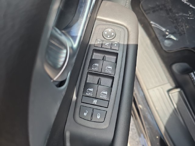 New 2026 Chrysler Pacifica Limited w/ S Appearance Package FWD image 15