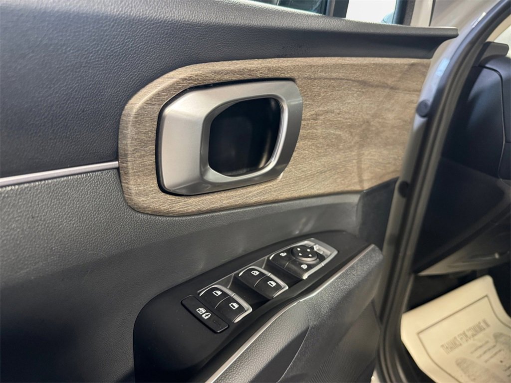 Certified 2023 Kia Sorento X-Line EX image 14